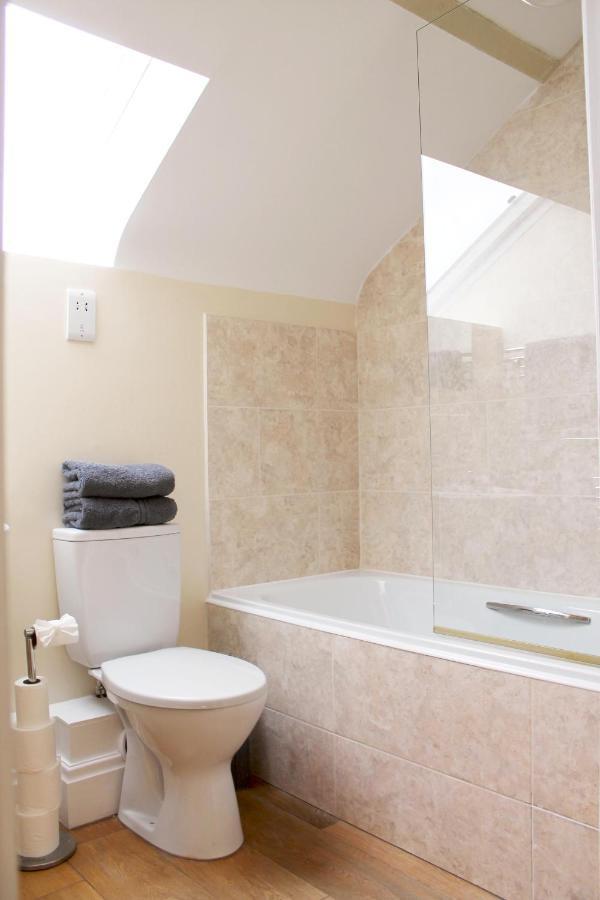 Charming 1-Bed Loft In Caerleon Apartment Newport  Exterior photo